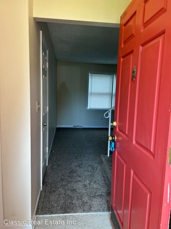 Building Photo - 2 br, 1.5 bath House - 481 Woodview Drive