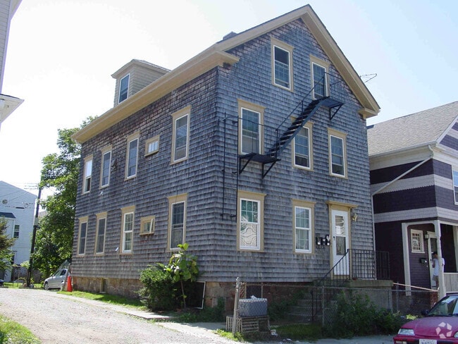 Building Photo - 9 Hammond St