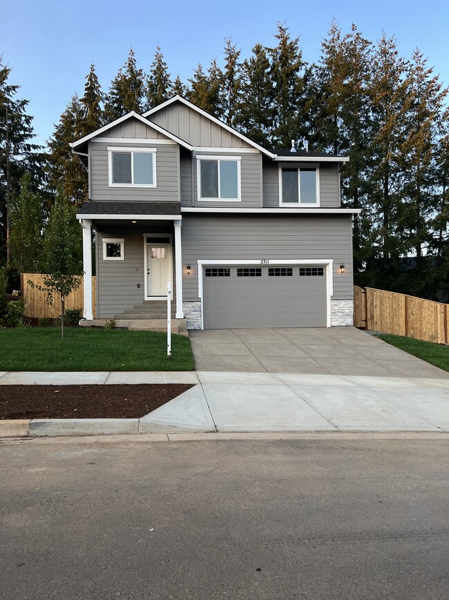 Building Photo - 2311 Quail Run Ln S