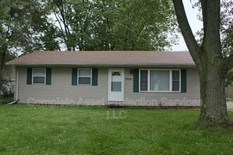 Building Photo - 7719 Hendricks Pl