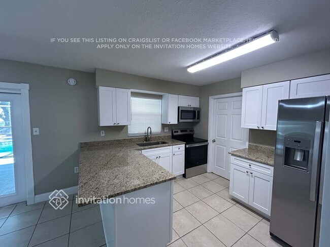 Building Photo - 205 S Kingsway Rd