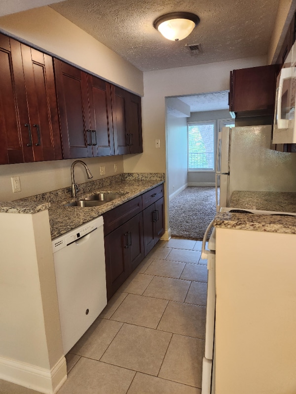 Photo - 1904 Parkwild Dr Apartment