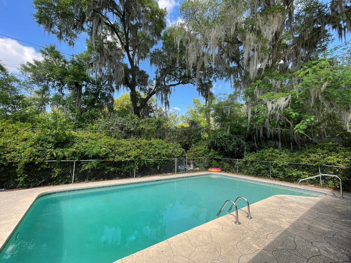 1536 NW 7th Ave, Gainesville, FL 32603 House Rental in Gainesville