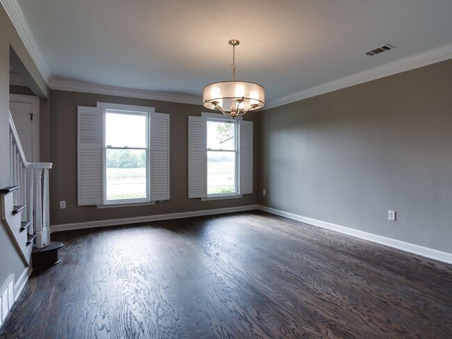 Building Photo - 4 br, 2.5 bath House - 2940 S Germantown Rd