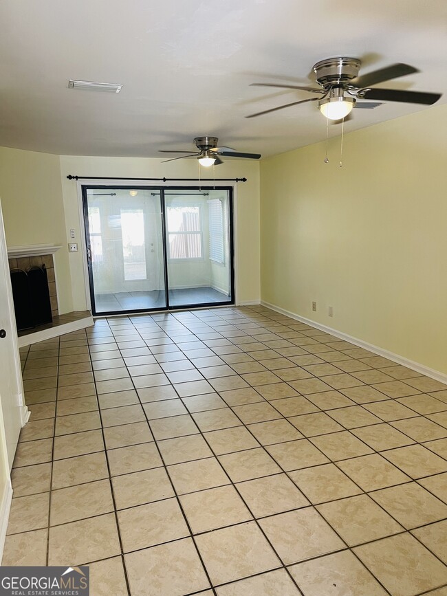 132 Inlet Reach Cir, St. Marys, GA 31558 Townhome Rentals in St