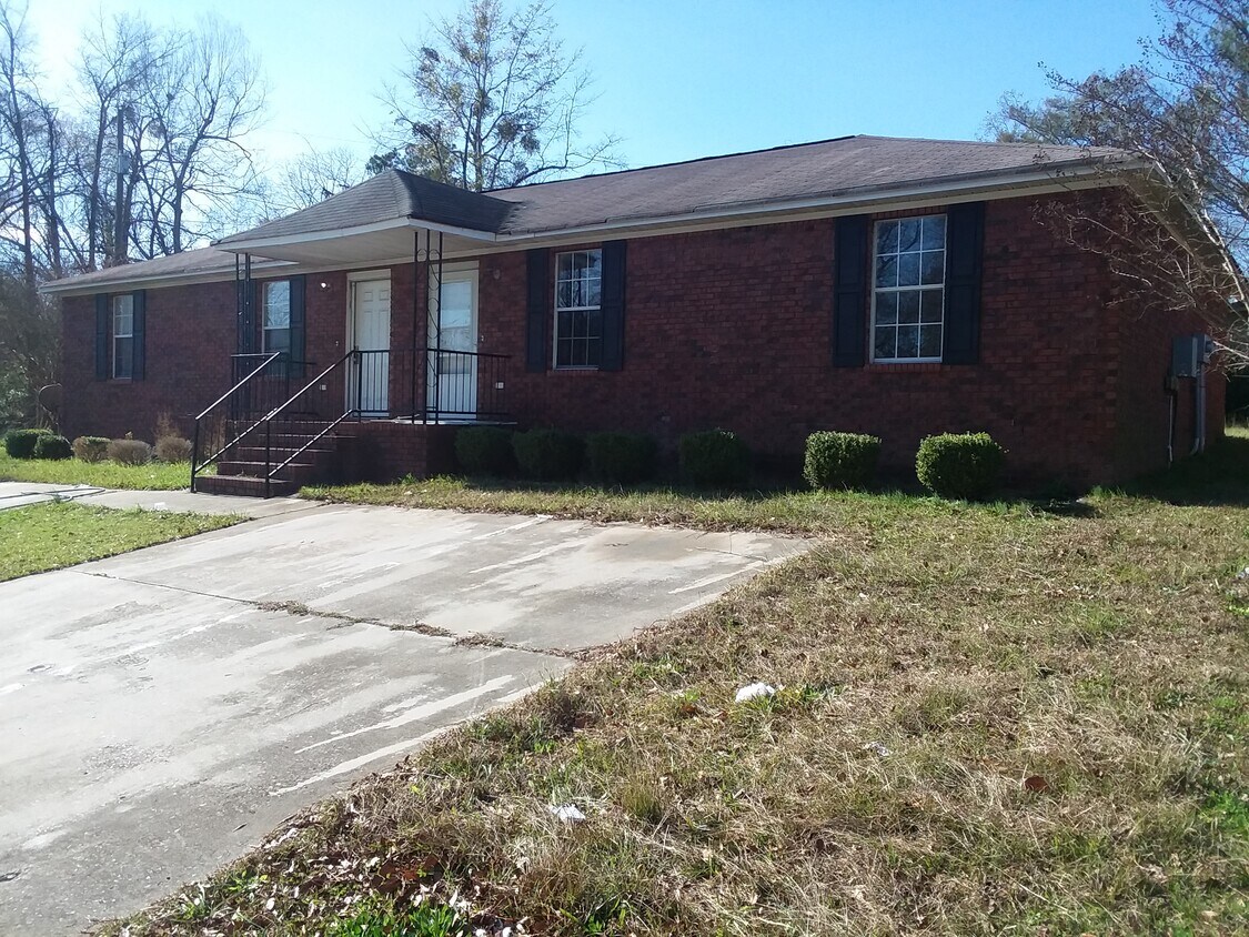 Primary Photo - 429 Ellis Ave