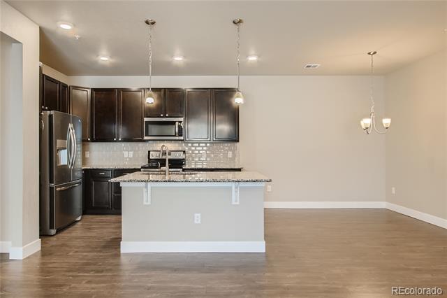 Foto del edificio - 15345 W 64th Ln