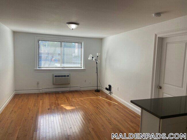 Foto del edificio - 134 Summer St