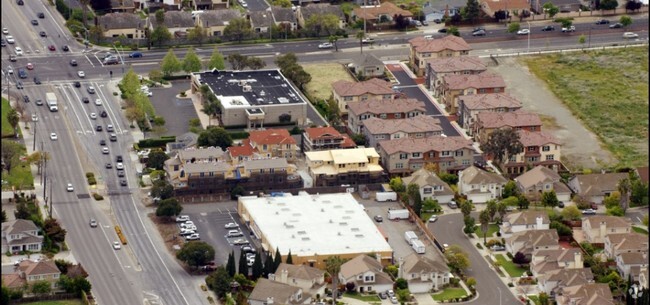 Aerial Photo - Decoto Villas