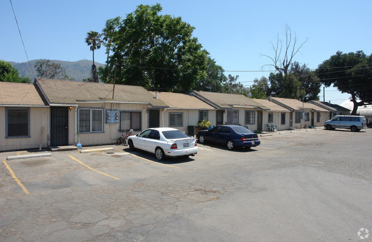 Building Photo - 17962 E Telegraph Rd