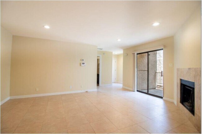 Foto del edificio - 4777 Cedar Springs Rd