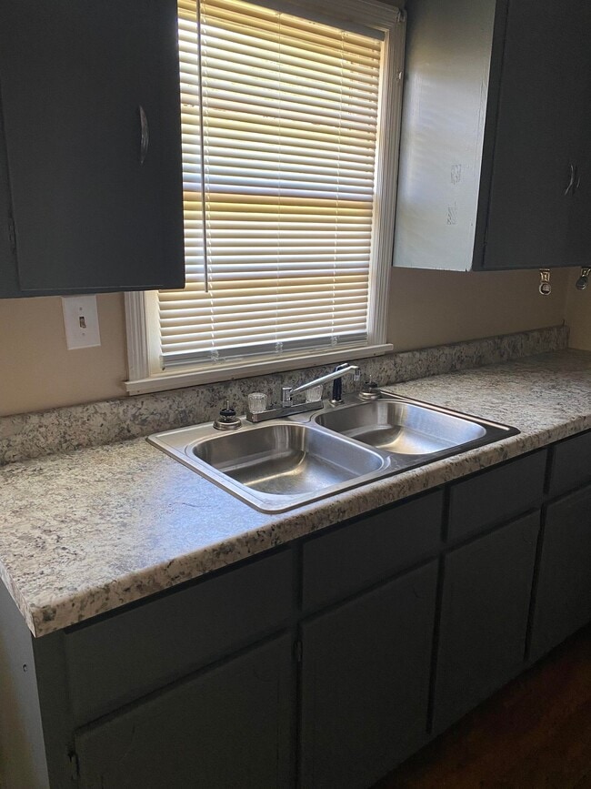 3821 Landline Rd, Selma, AL 36701 House Rental in Selma, AL