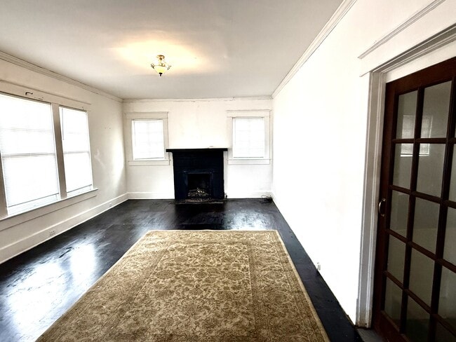 Building Photo - 2307 22nd St