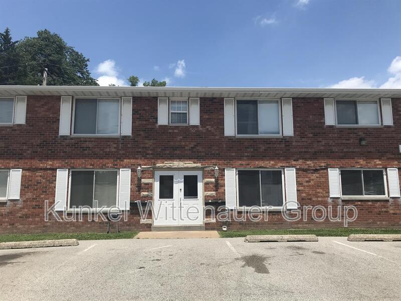 Primary Photo - 1705 Jamestown Rd