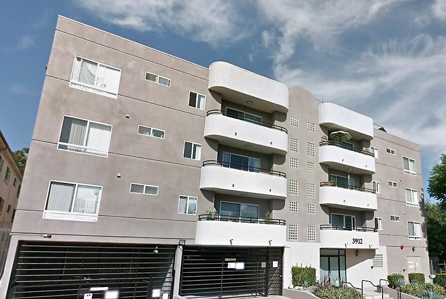 3912 Laurel Canyon Blvd, Los Angeles, CA 91604 Apartments in Los