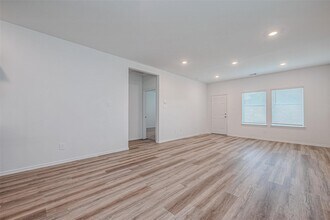 Building Photo - 1122 Tempranillo Wy