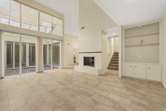 Building Photo - 10125 Valley Forge Dr