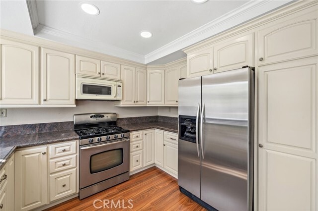 Building Photo - 27742 Agate Canyon Dr
