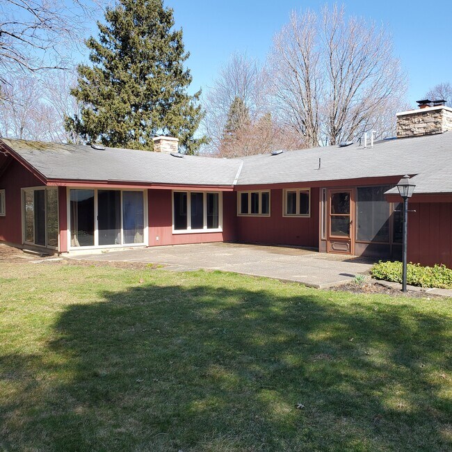 Rear View - 1410 Fairway Dr