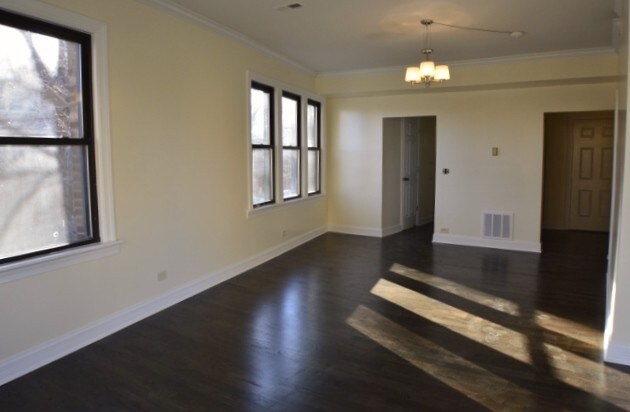 Building Photo - 3400 W Carmen Ave