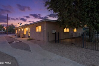 Building Photo - 7010 N 68th Dr