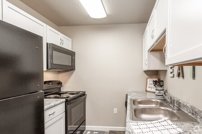 1BR, 1BA - 700 SF - The Willows Apartments