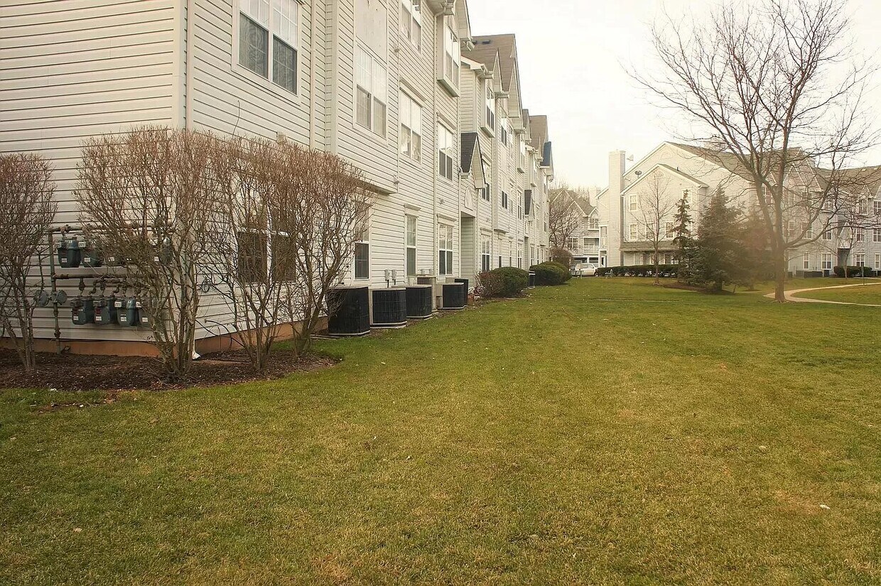 90 Prestwick Way, Edison, NJ 08820 Townhome Rentals in Edison NJ