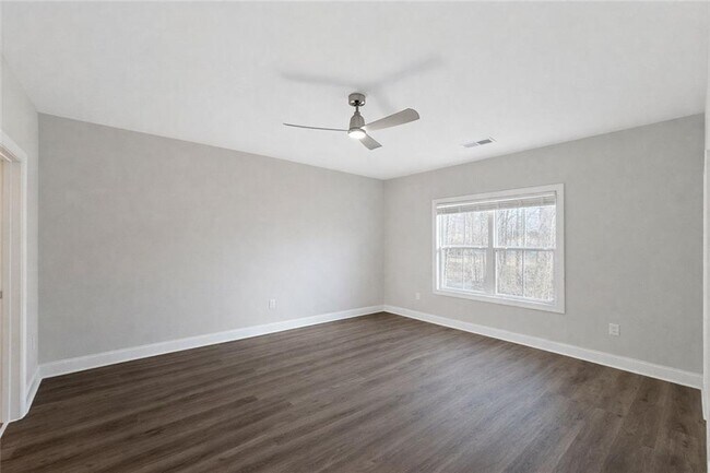 Foto del edificio - 1375 Walking Wy