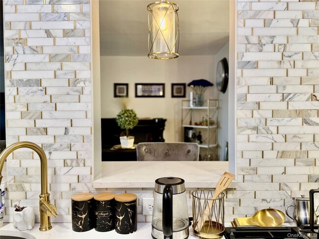 Building Photo - 100 Lincoln Ave