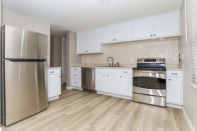 Foto del edificio - 5370 Casual Ct