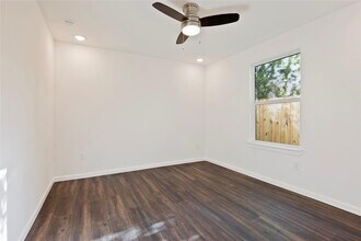 Building Photo - 310 Delmar St