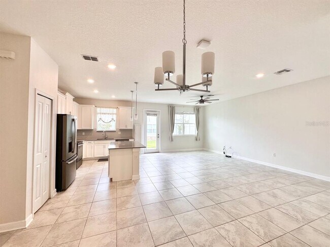 Foto del edificio - 2921 Title St