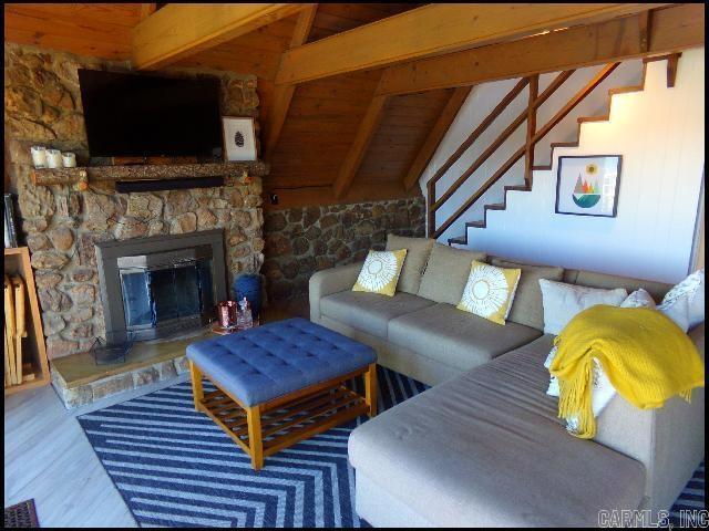 Building Photo - 136 Catalina Cir