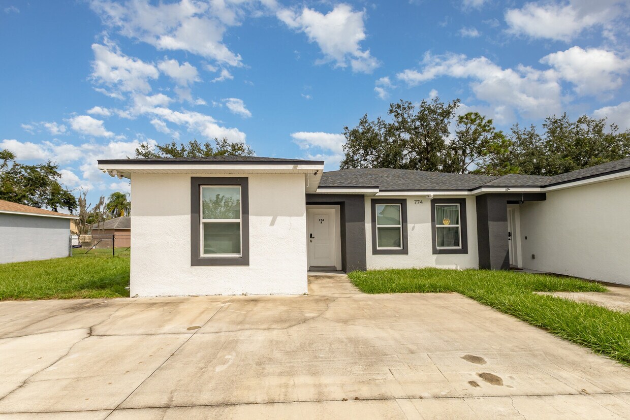 Foto principal - 774 Lucaya Dr