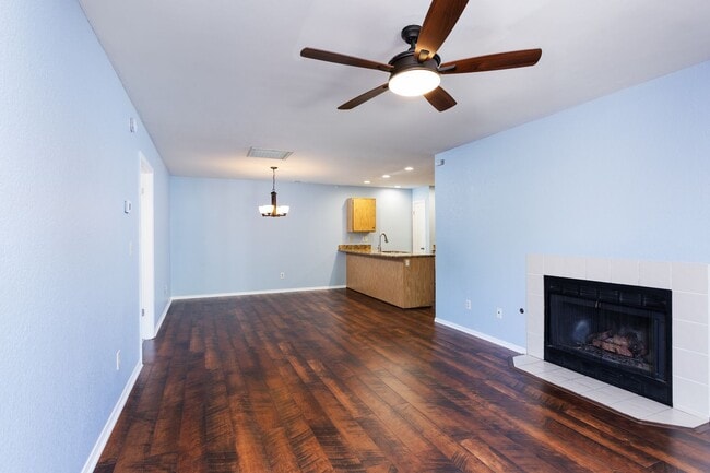 Building Photo - 2 Bedroom 2 Bath Condo in Prescott.