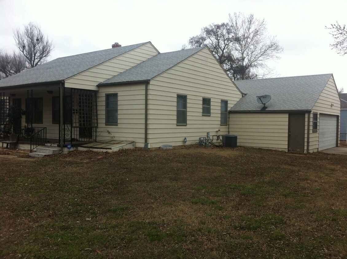 Foto principal - 1324 E Kinkaid St