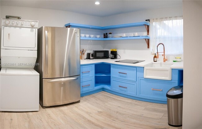 Foto del edificio - 277 NE 55th St