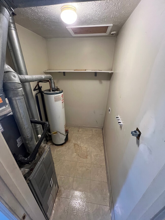 Building Photo - 3218 Orchard Manor Cir