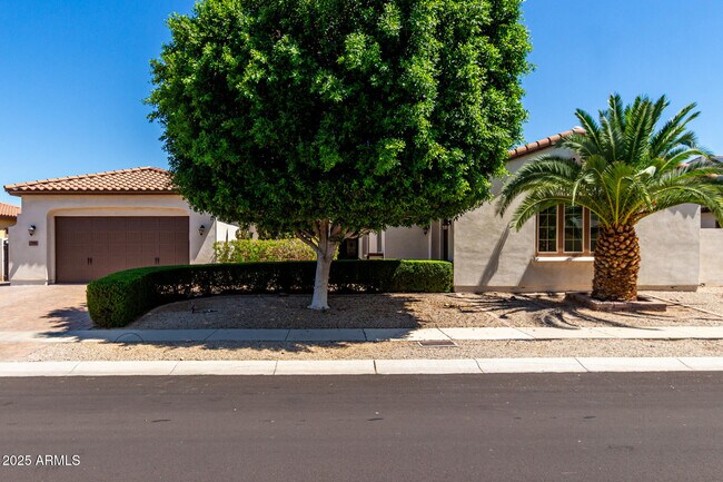 Foto del edificio - 7556 W Crystal Rd
