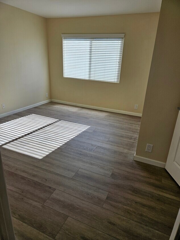 Masterbedroom - 225 W El Norte Pky
