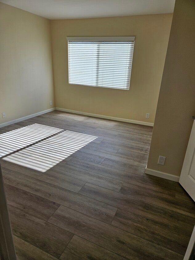 Masterbedroom - 225 W El Norte Pky