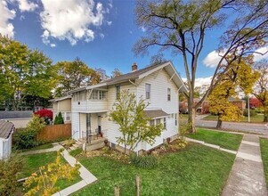 Building Photo - 203 Catalpa Dr