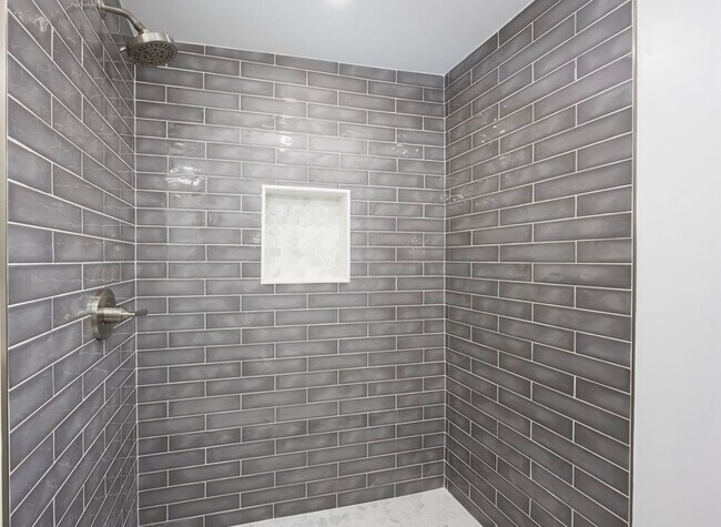 Building Photo - 379 Meacham Ave