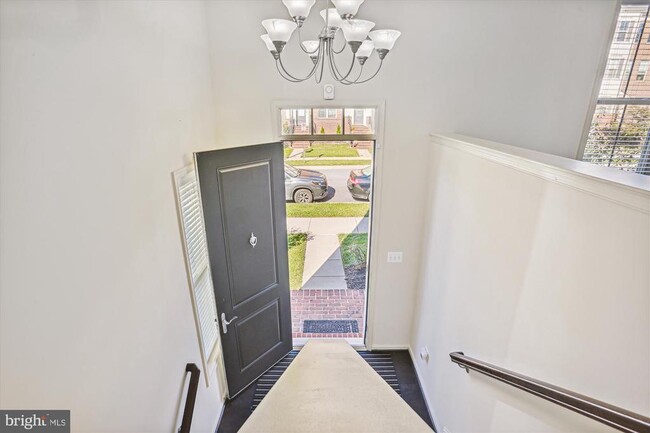 Building Photo - 13950 Estuary Dr