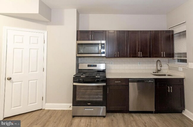 Foto del edificio - 3914 Ridgewood Ave