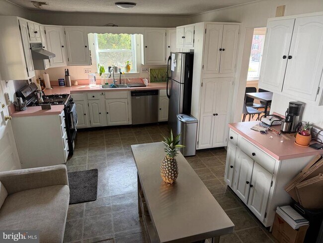 Foto del edificio - 2101 N Nottingham St