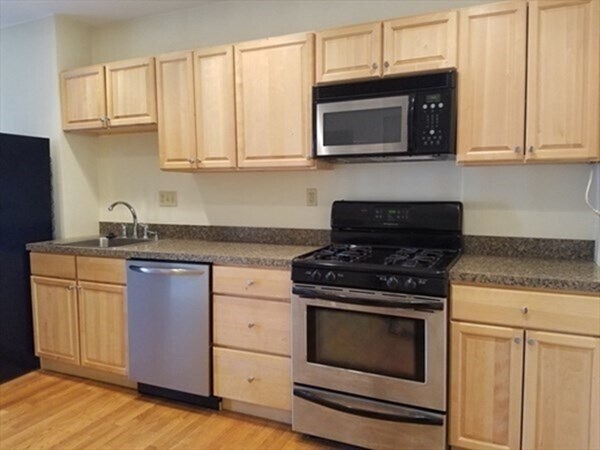 Foto principal - 115 Trenton St