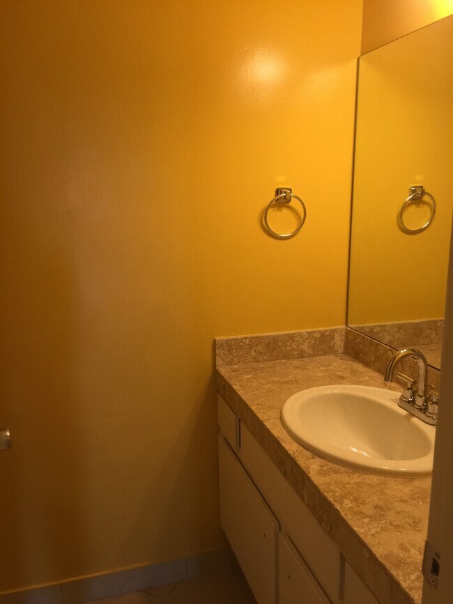 Foto del edificio - 1350 Torrance Blvd