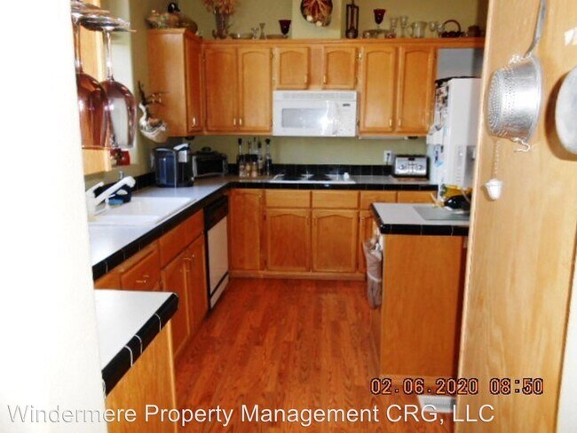 Building Photo - 3 br, 2 bath House - 341 S County Rd