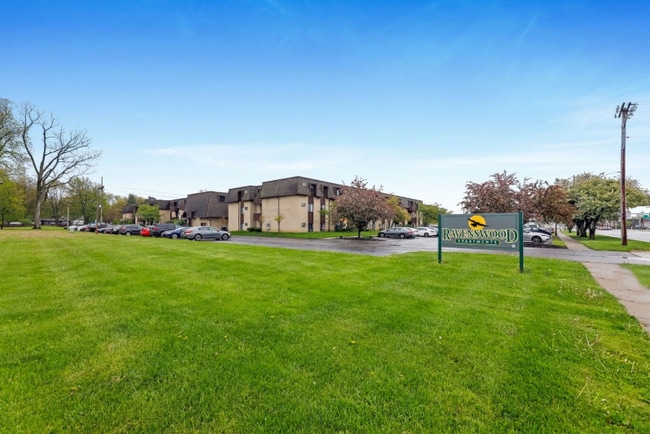 Building Photo - 4668 Talmadge Green Rd